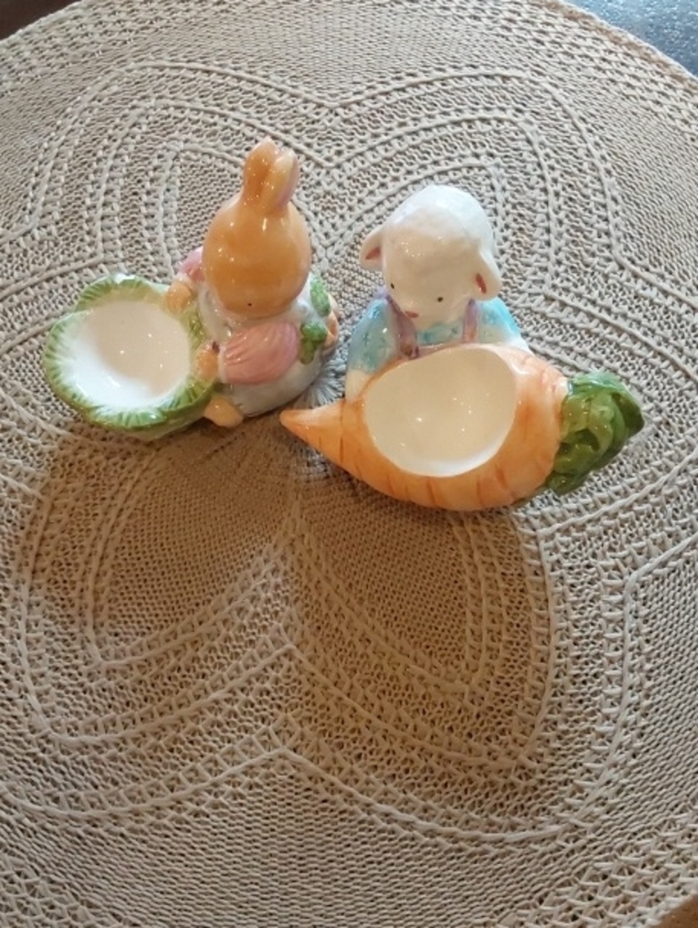 Avon Egg Pals 1986/1987 Yr.